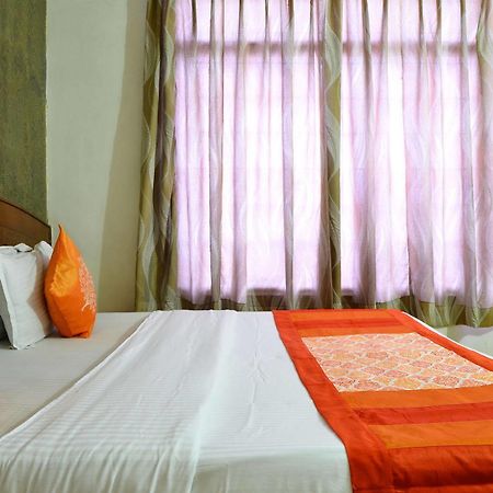 Airport Hotel Paradise International New Delhi Exterior foto