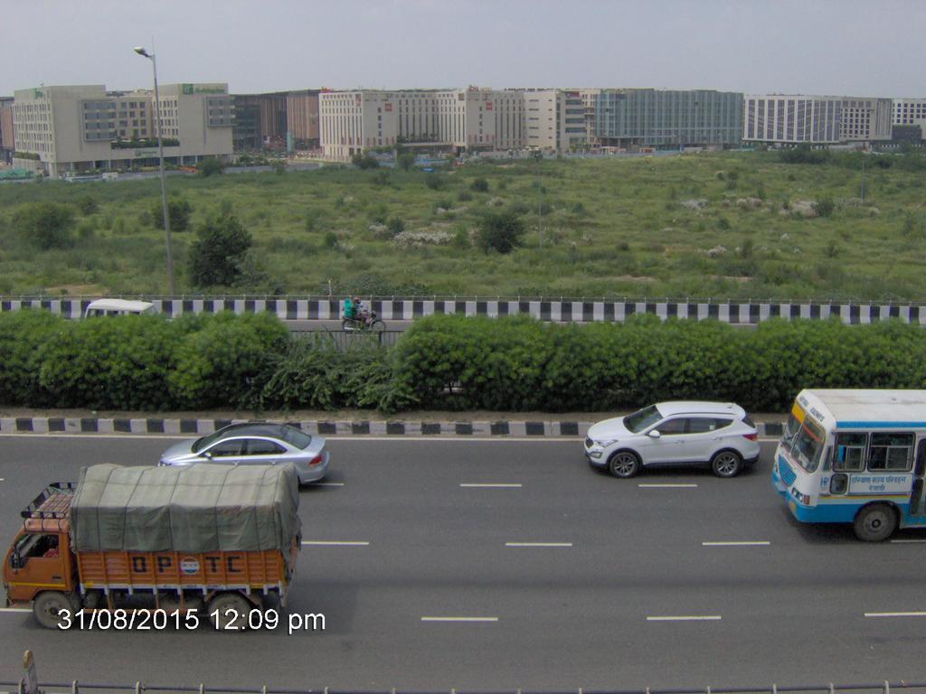 Airport Hotel Paradise International New Delhi Exterior foto
